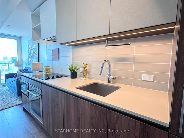 1000 Portage Pkwy #1515, Vaughan 4