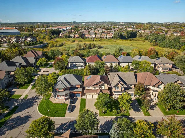 1158 Quaker Tr, Newmarket 3