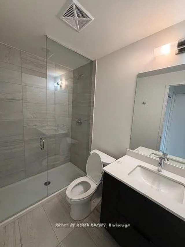 6 DAVID EYER Rd #307, Richmond Hill 4