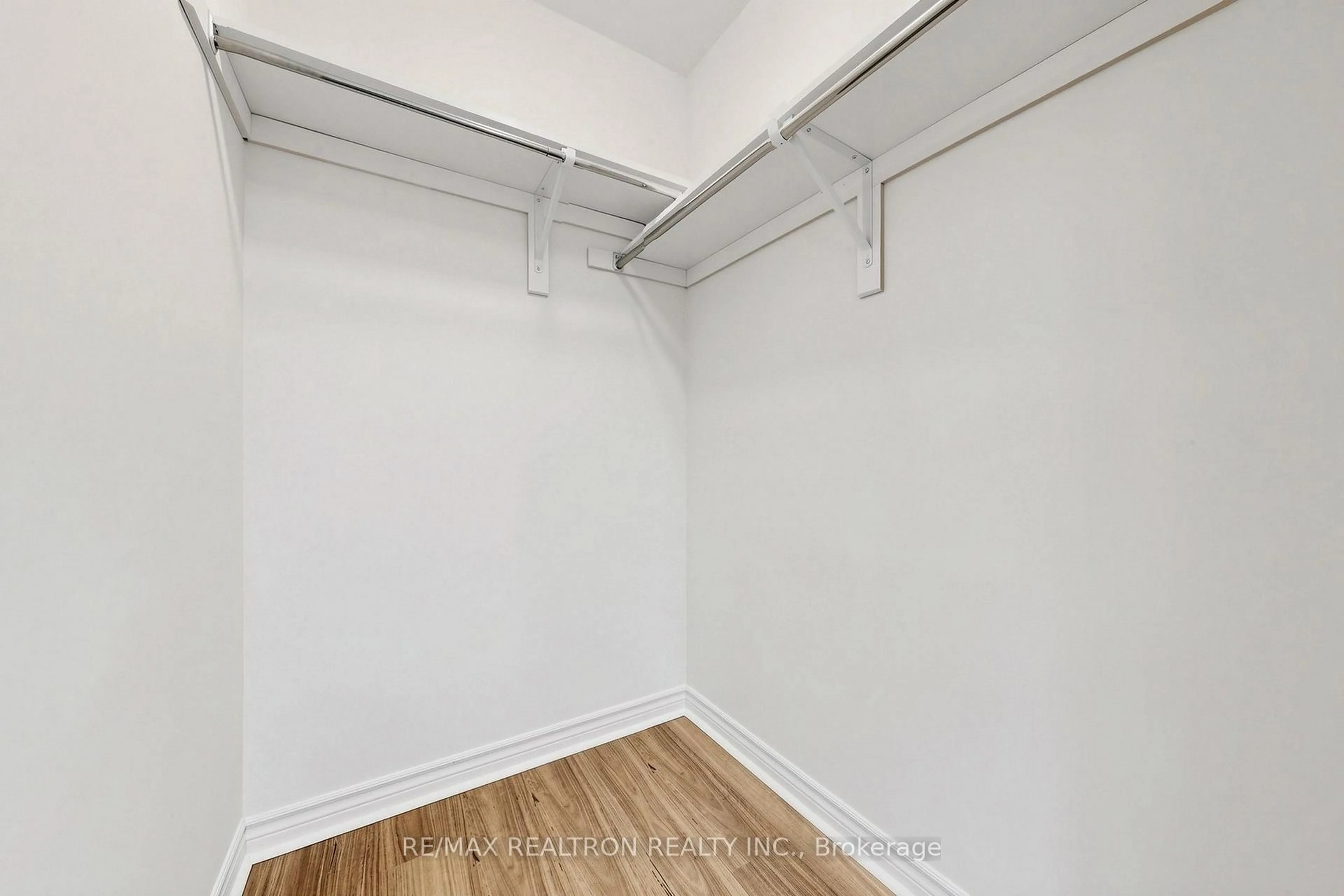 trreb/IMG-N13841828_4cb13cb8-c21f-46b6-943f-dee5c507a0cd-l.jpg