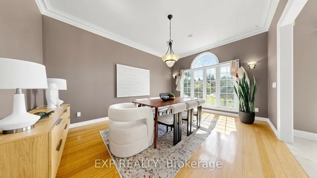 36 Maplehyrn Ave, East Gwillimbury 2