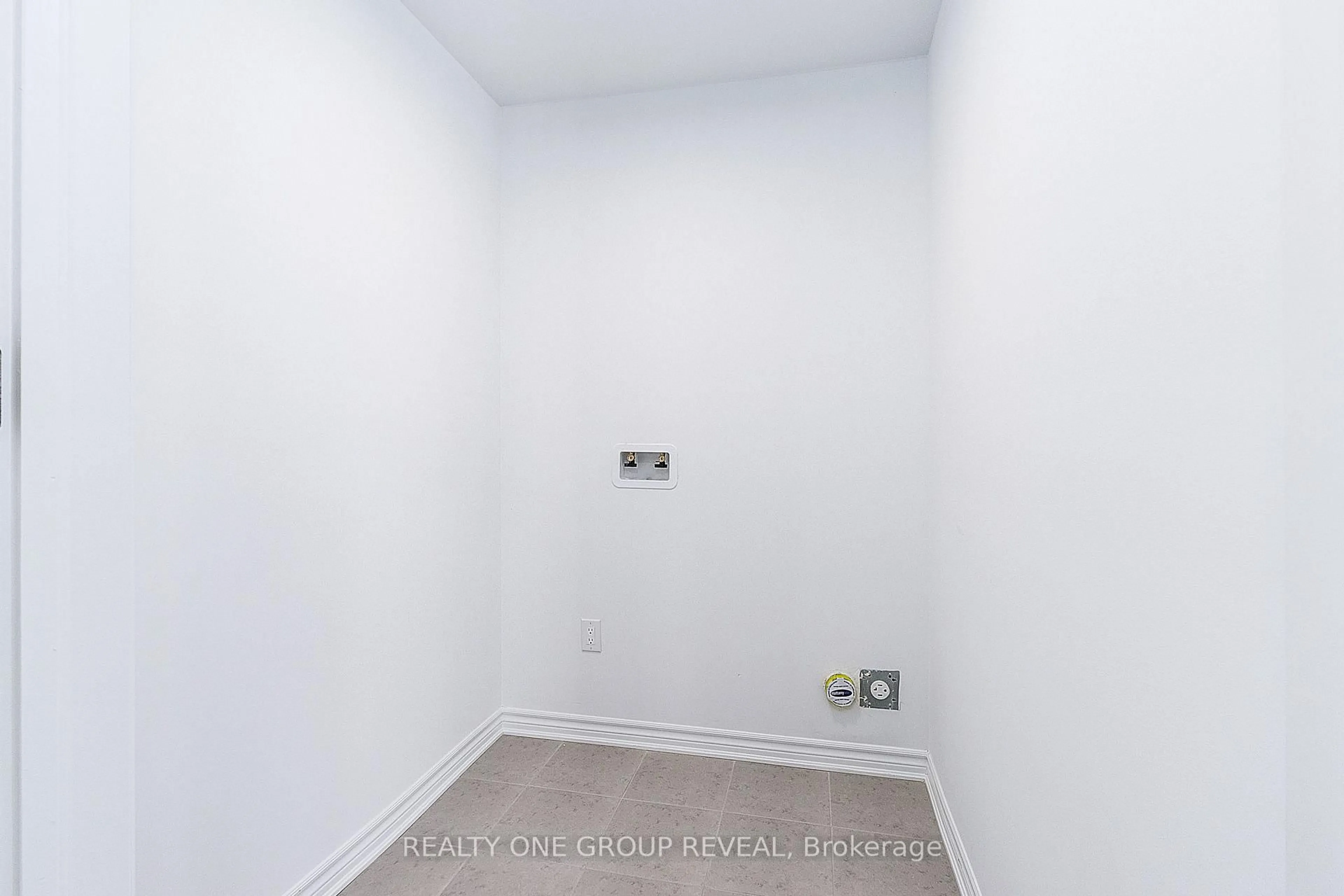 trreb/IMG-N13842516_3e9881df-7796-4304-bad4-430a5b9bb053-l.jpg