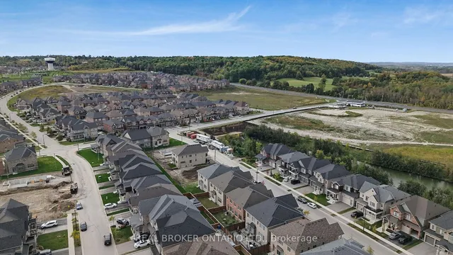 23 Marlene Johnston Dr, East Gwillimbury 2