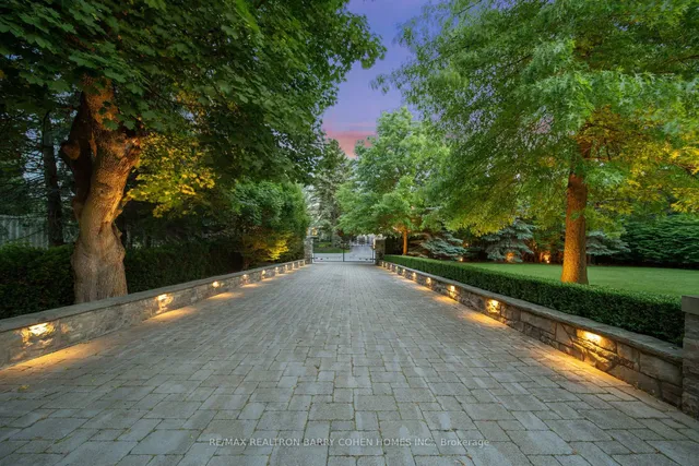 55 Thornbank Rd, Vaughan 4
