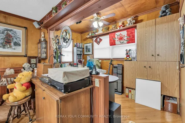 700 Catering Rd, Georgina 5