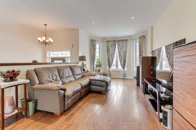 815 Churchill Lane, Georgina 5
