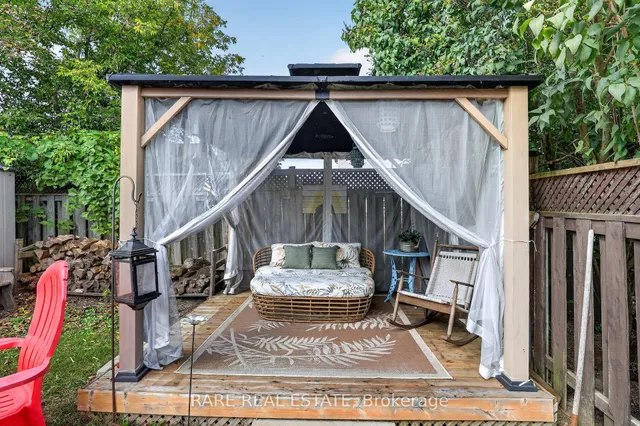 102 CECIL St, Essa 3