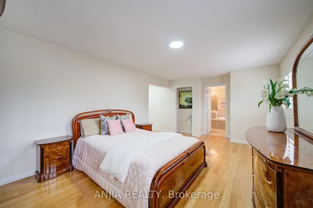 20 Appleview Rd, Markham 5