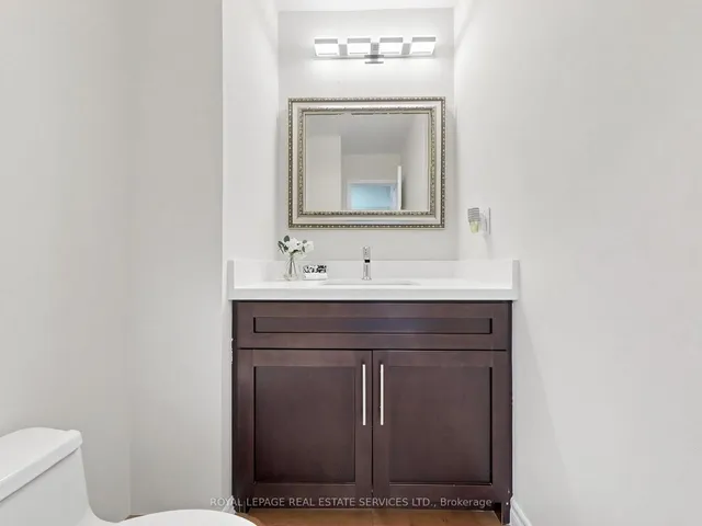 21 GLENMANOR Way, Vaughan 5