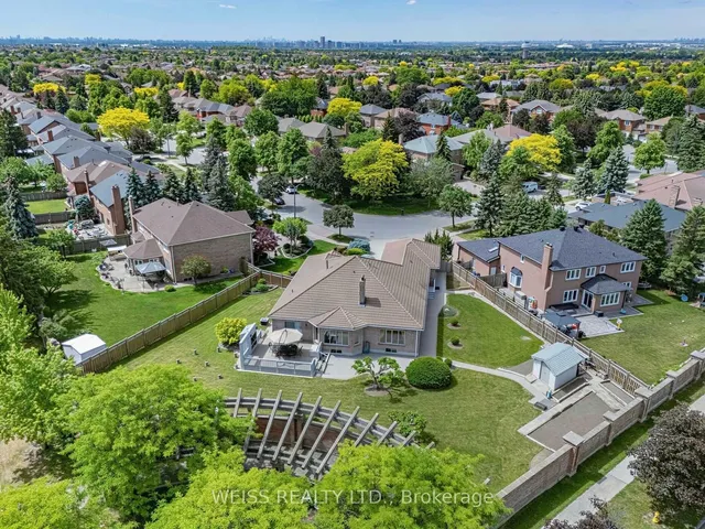 238 Bourbon St, Vaughan 5