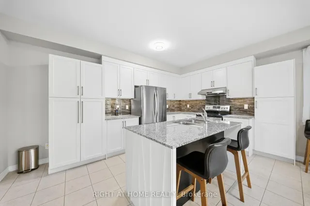 66 Betty May Cres, East Gwillimbury 5