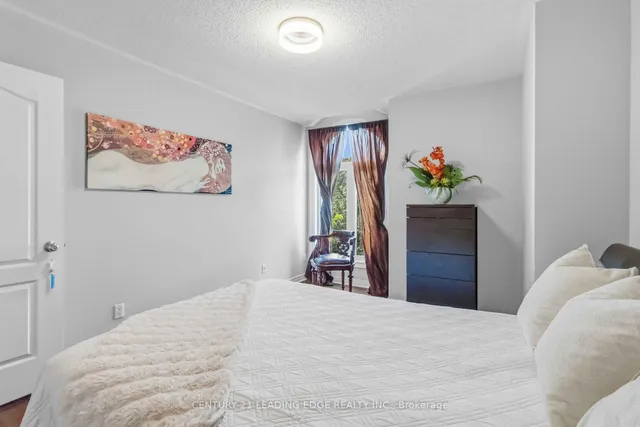 47 Cordoba Dr, Vaughan 5