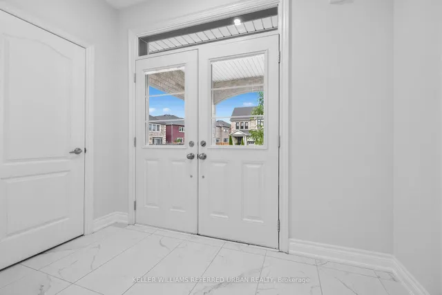 6 Sharonview Cres, East Gwillimbury 2