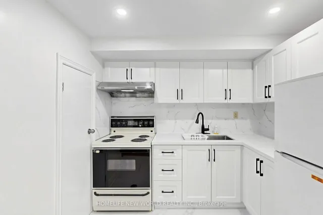 65 Tangmere Cres, Markham 5