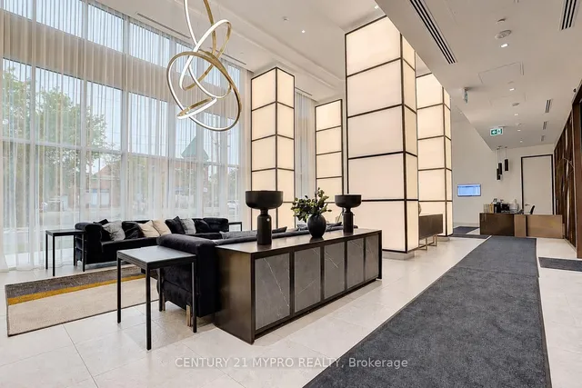 8888 Yonge St #717, Richmond Hill 4