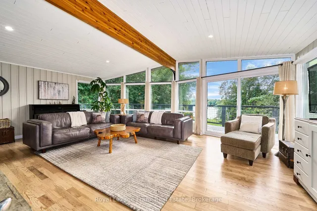156 Acton Rd, Uxbridge 4