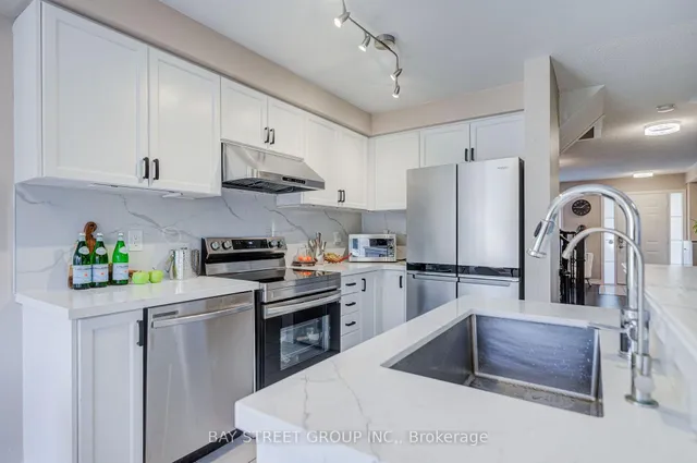 25 Waterton Cres, Richmond Hill 4