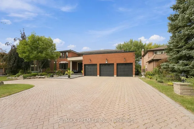 98 Cairnburg Pl, Vaughan 5