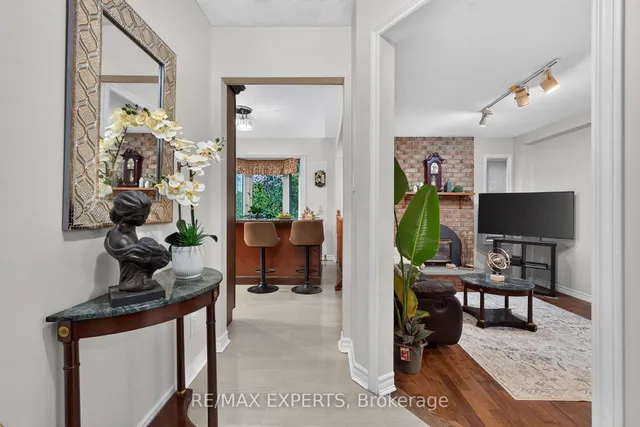 155 Stephen St, Richmond Hill 4