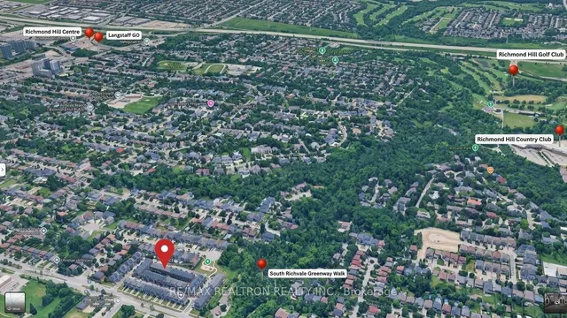 33 Duncombe Lane, Richmond Hill 5