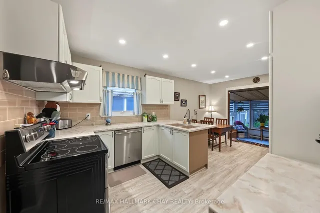 66 Hutchinson Dr, New Tecumseth 5