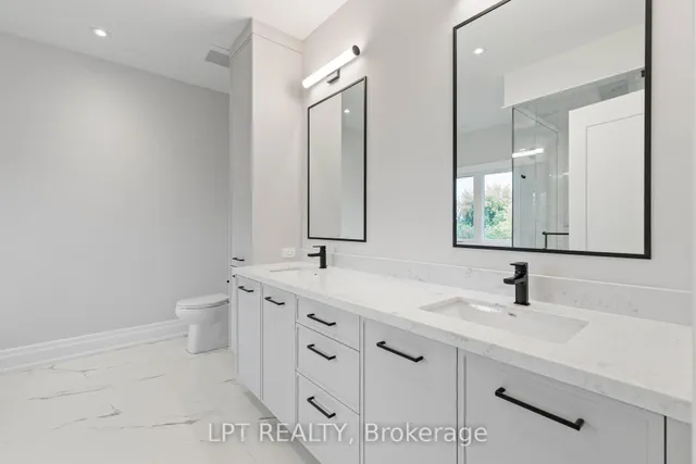 1 Richmond Park Dr, Georgina 3