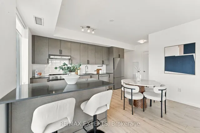 8960 Jane St #224, Vaughan 2
