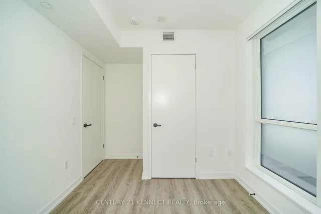 195 Commerce St #303, Vaughan 5