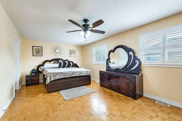233 Vellore Ave, Vaughan 2