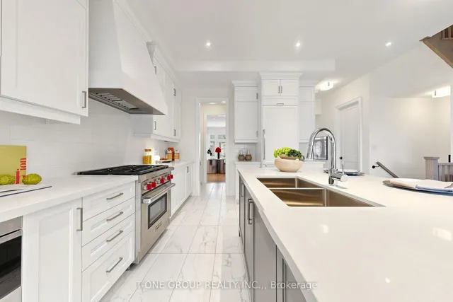 75 West Village Lane, Markham 4
