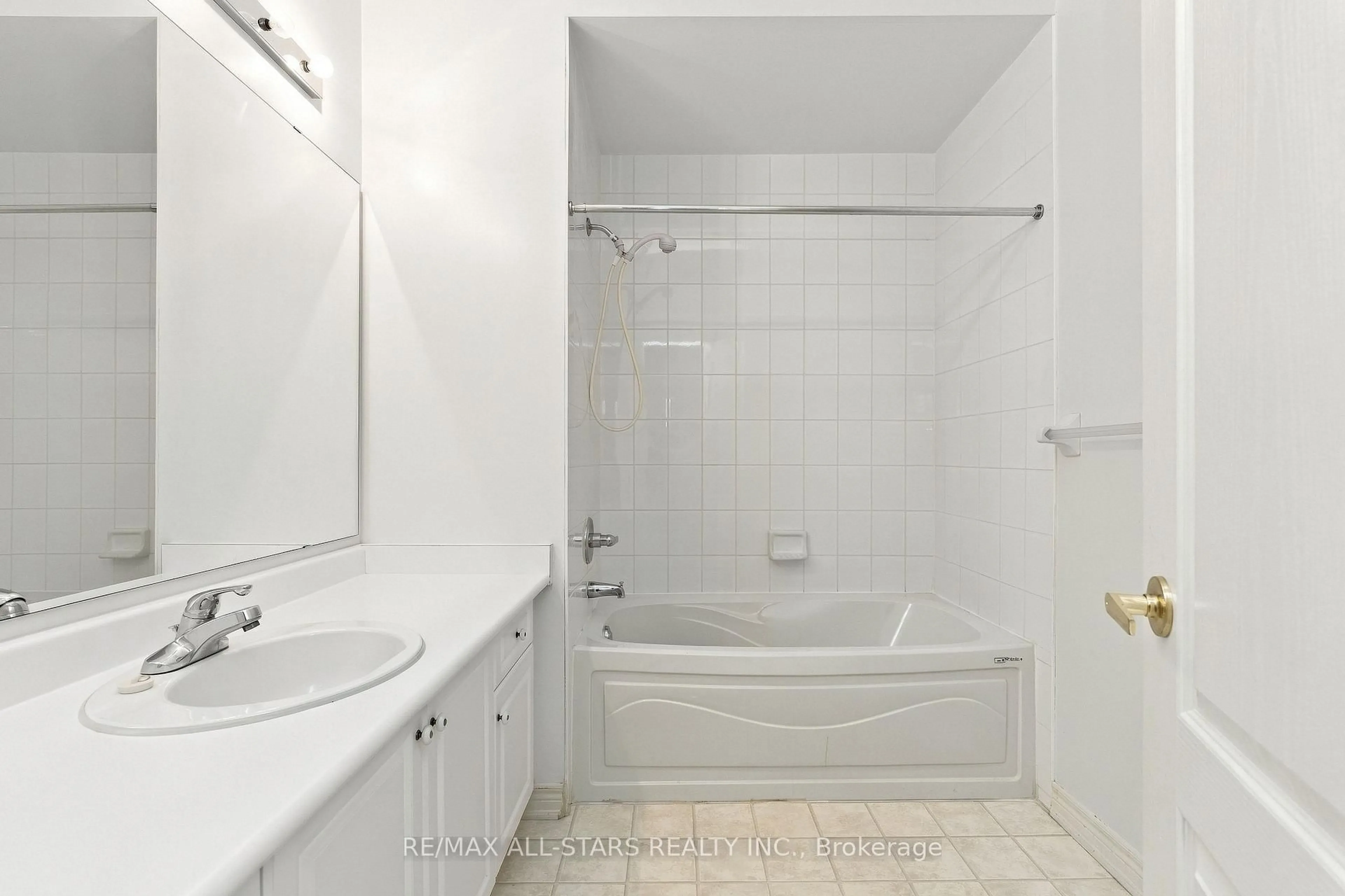 trreb/IMG-N13849088_3bce4f9f-8cb9-4414-8adc-1e09c911ea35-l.jpg