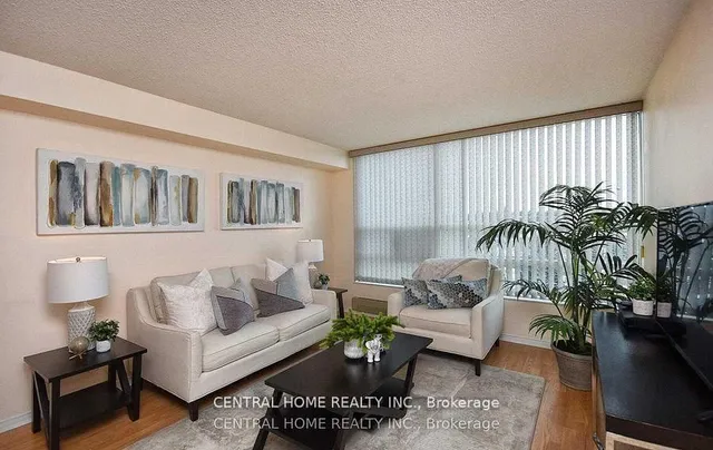 7825 Bayview Ave #502, Markham 4