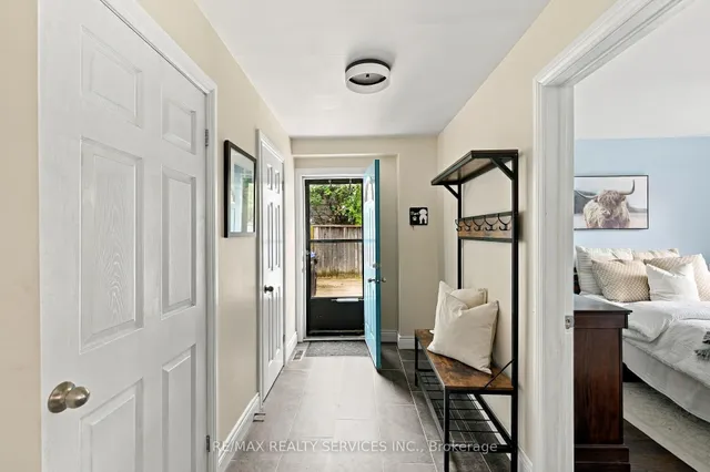 37 Maple Ave, New Tecumseth 4