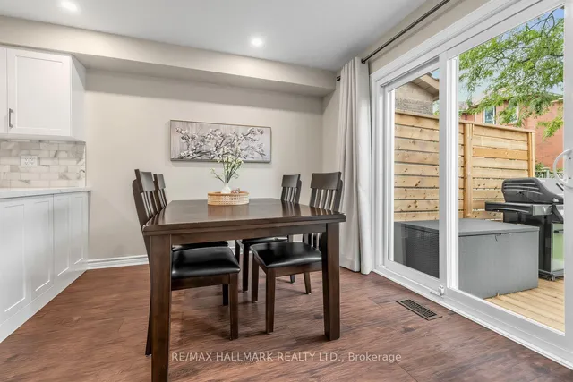 484 Bartholomew Dr, Newmarket 4