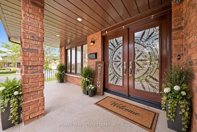 2 Hollyburn Crt, Vaughan 5