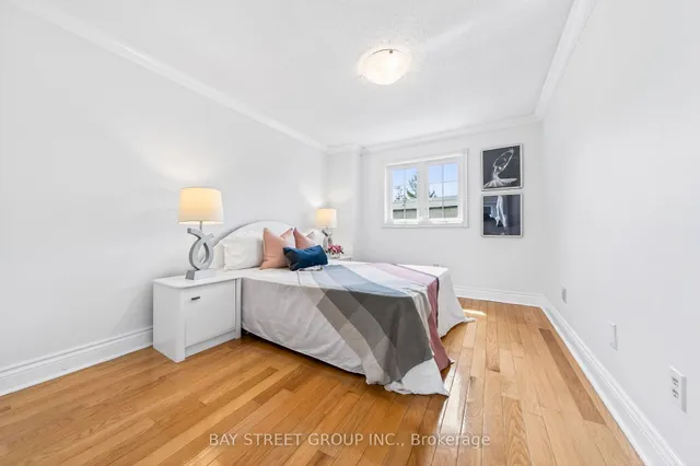 16 Chase Crt, Markham 2