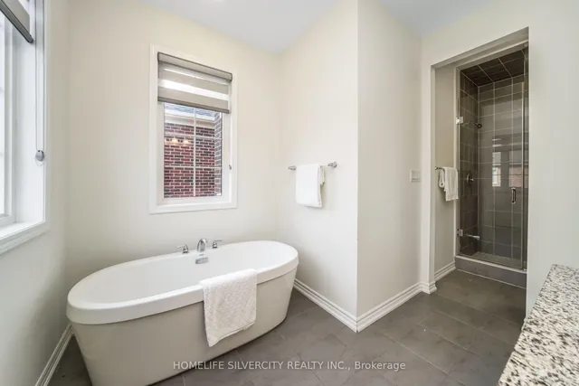 67 Ten Pines Rd, Vaughan 5