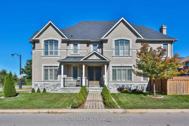 636 Mcgregor Farm Tr, Newmarket 3