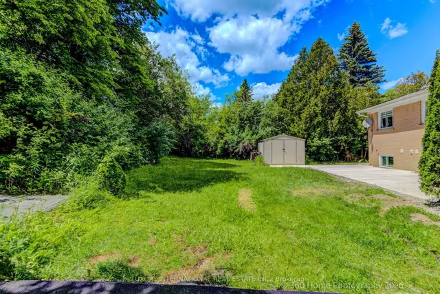 20 Haida Dr, Aurora 3