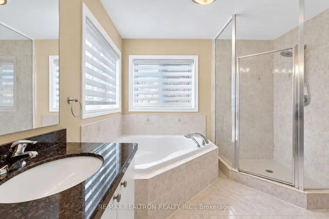 66 Bush Ridges Ave, Richmond Hill 3