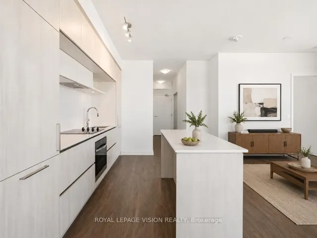 2 David Eyer Rd #625, Richmond Hill 2