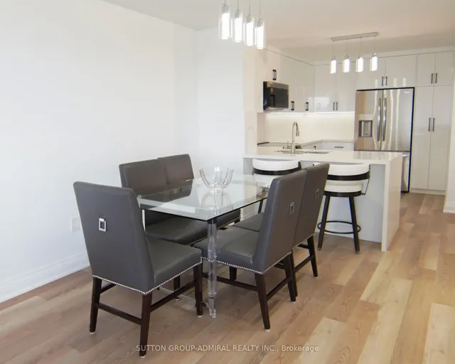 7420 Bathurst St #606, Vaughan 4