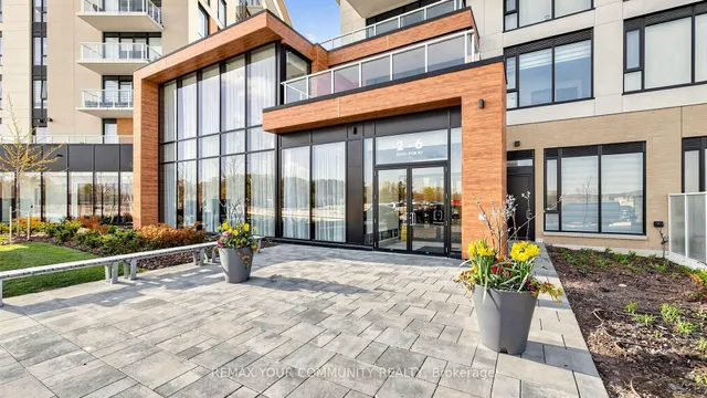 2 David Eyer Rd #524, Richmond Hill 2
