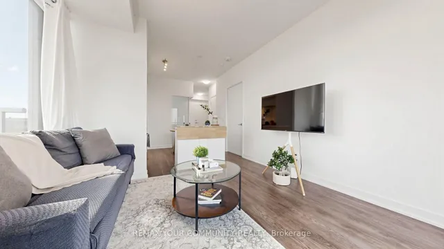 2 David Eyer Rd #524, Richmond Hill 5
