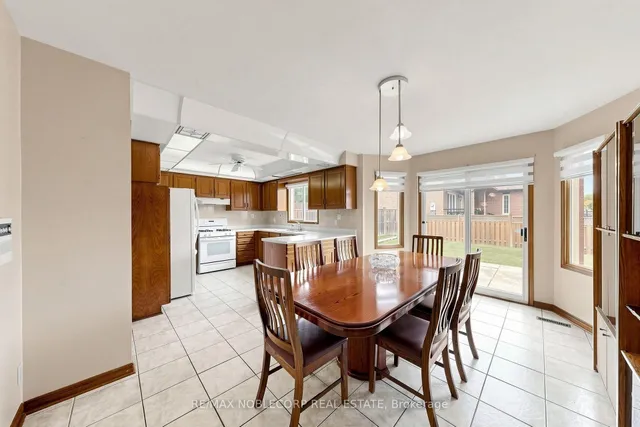 162 Venetian Cres, Vaughan 4
