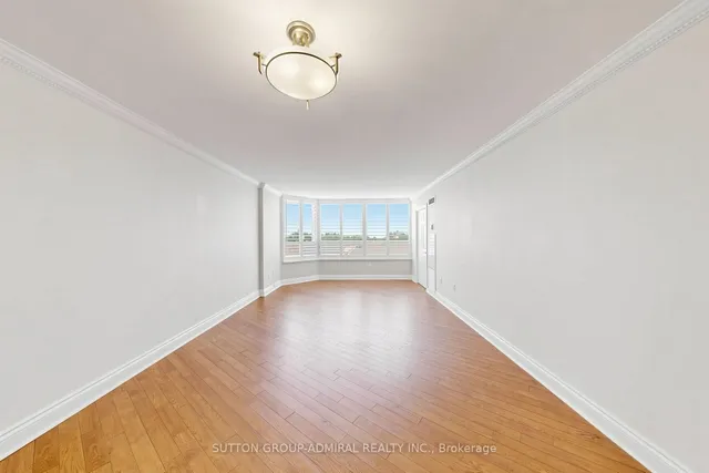 7460 Bathurst St #806, Vaughan 5