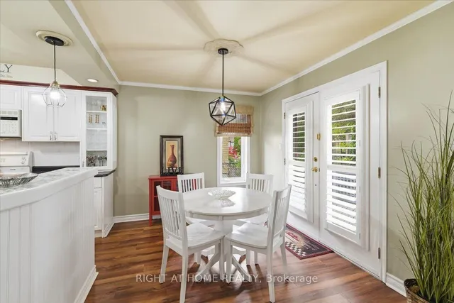 5 St John's Crt, Uxbridge 5