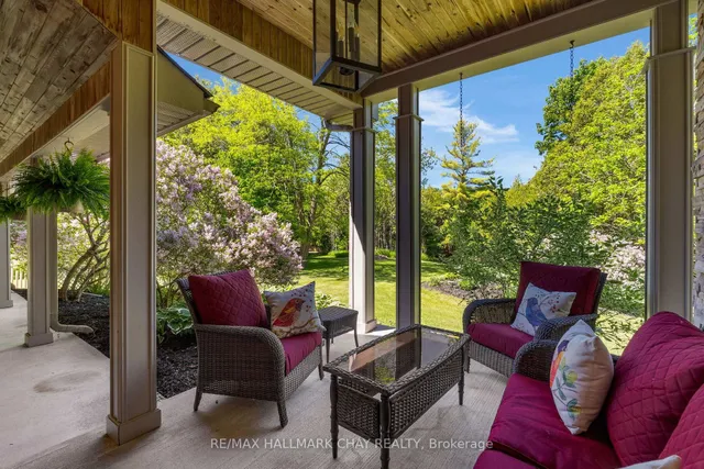 381 Regional Road 8 Rd, Uxbridge 4