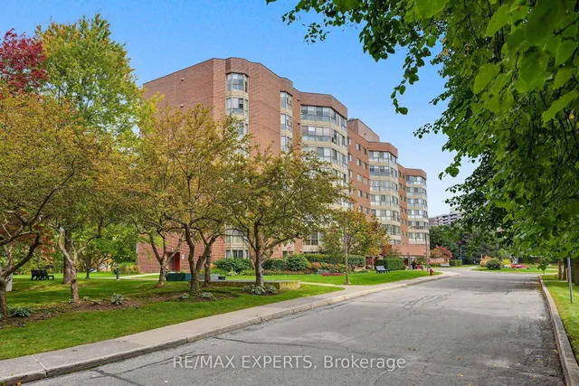 5 Weldrick Rd #605, Richmond Hill