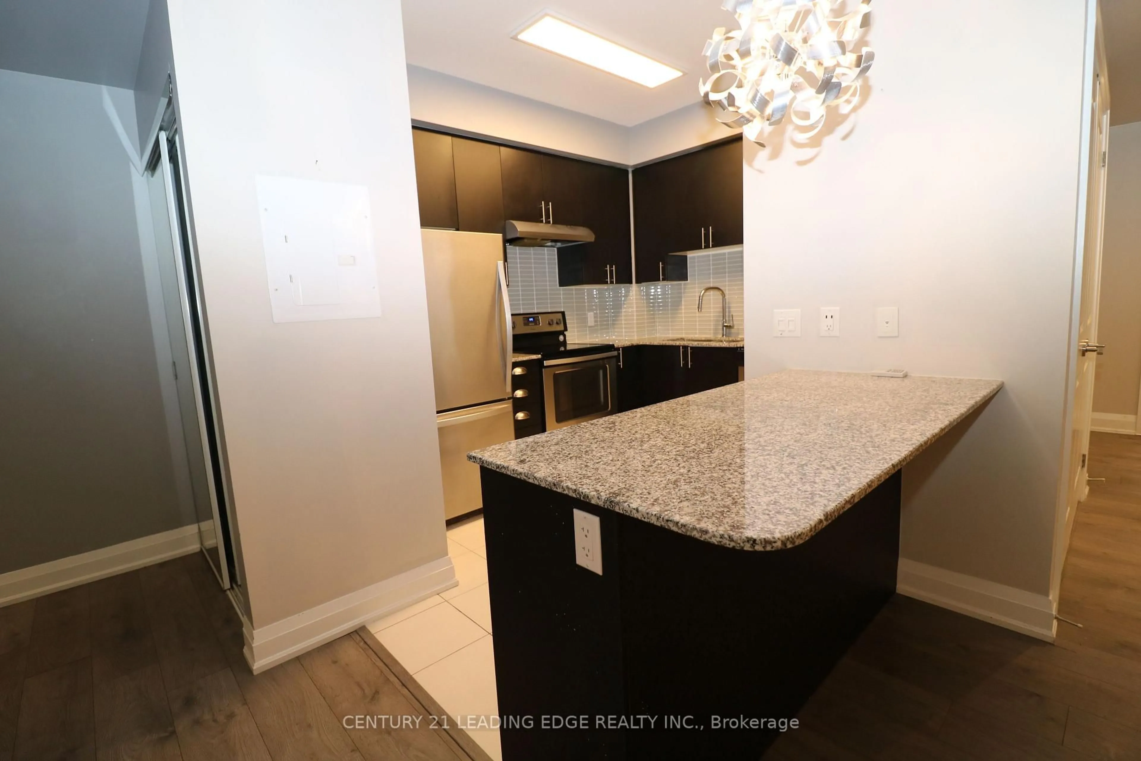 trreb/IMG-N13856420_3a1ed767-b4fc-4935-b443-3c59df3a32a7-l.jpg